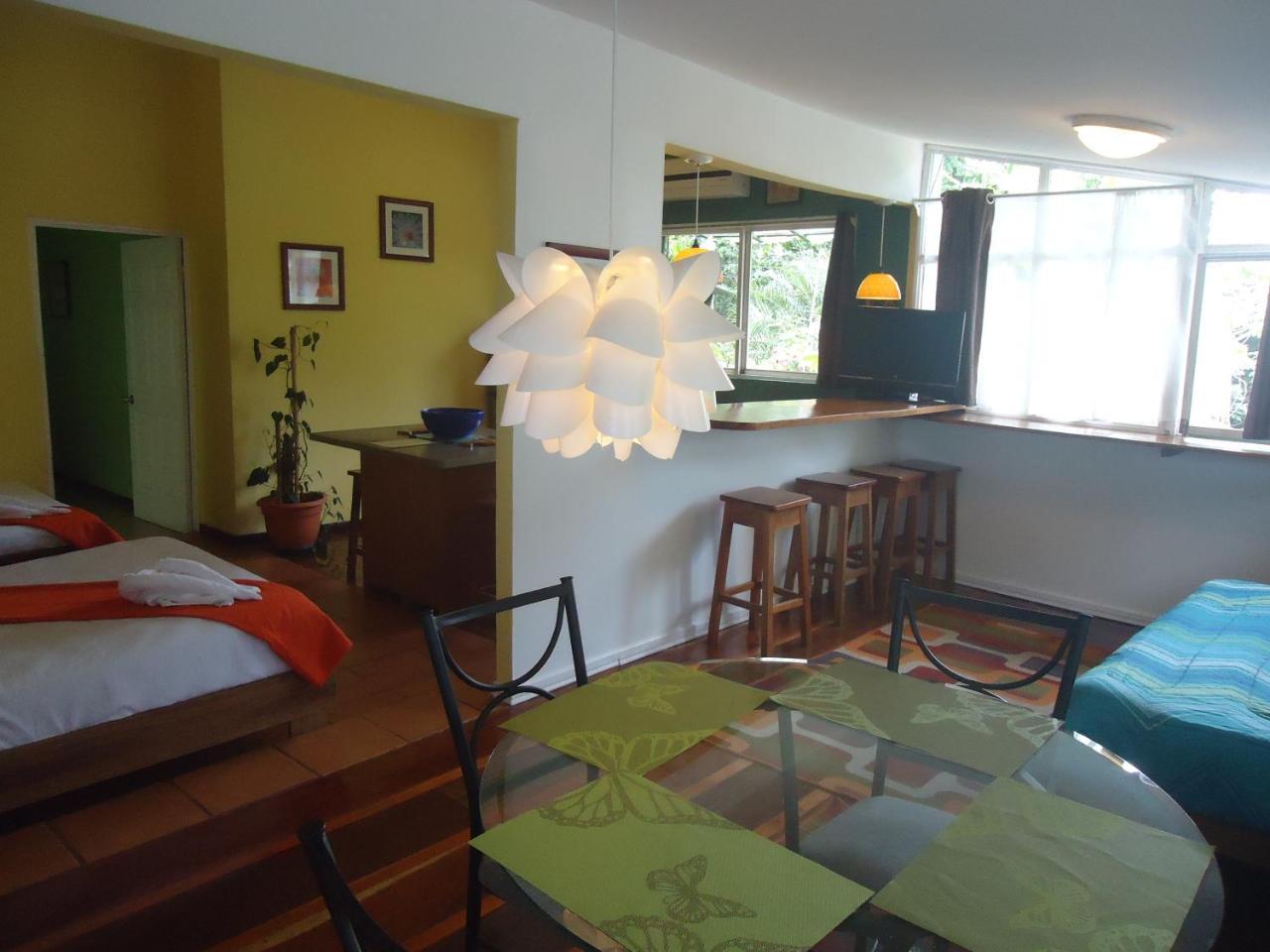 Hotel Mandarina Quepos Eksteriør billede