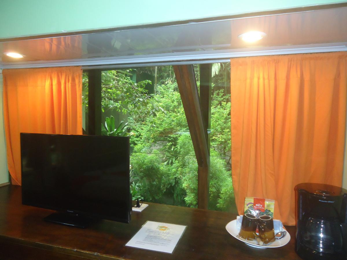 Hotel Mandarina Quepos Eksteriør billede