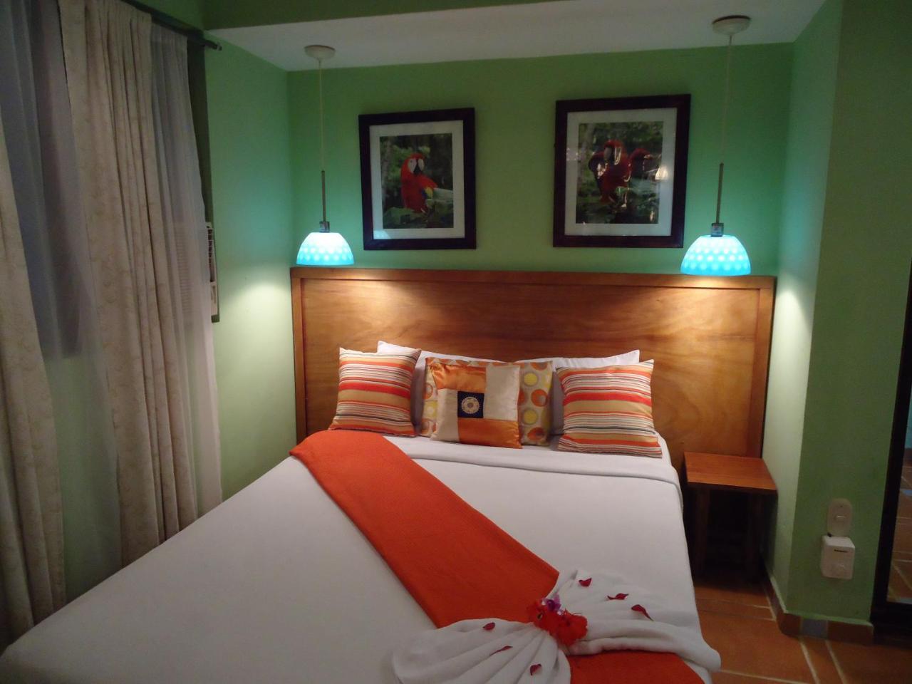 Hotel Mandarina Quepos Eksteriør billede