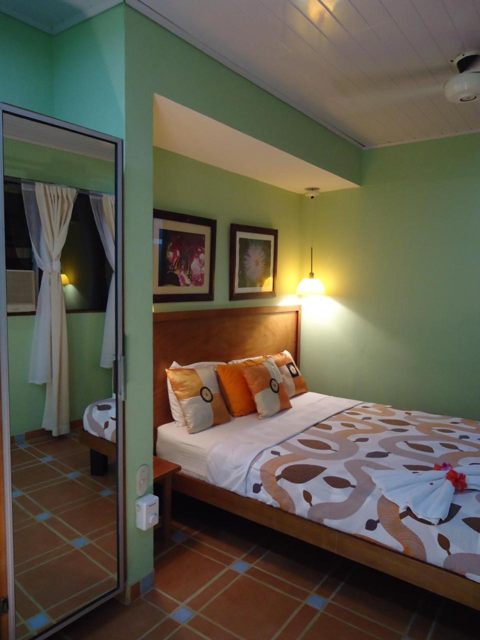 Hotel Mandarina Quepos Eksteriør billede