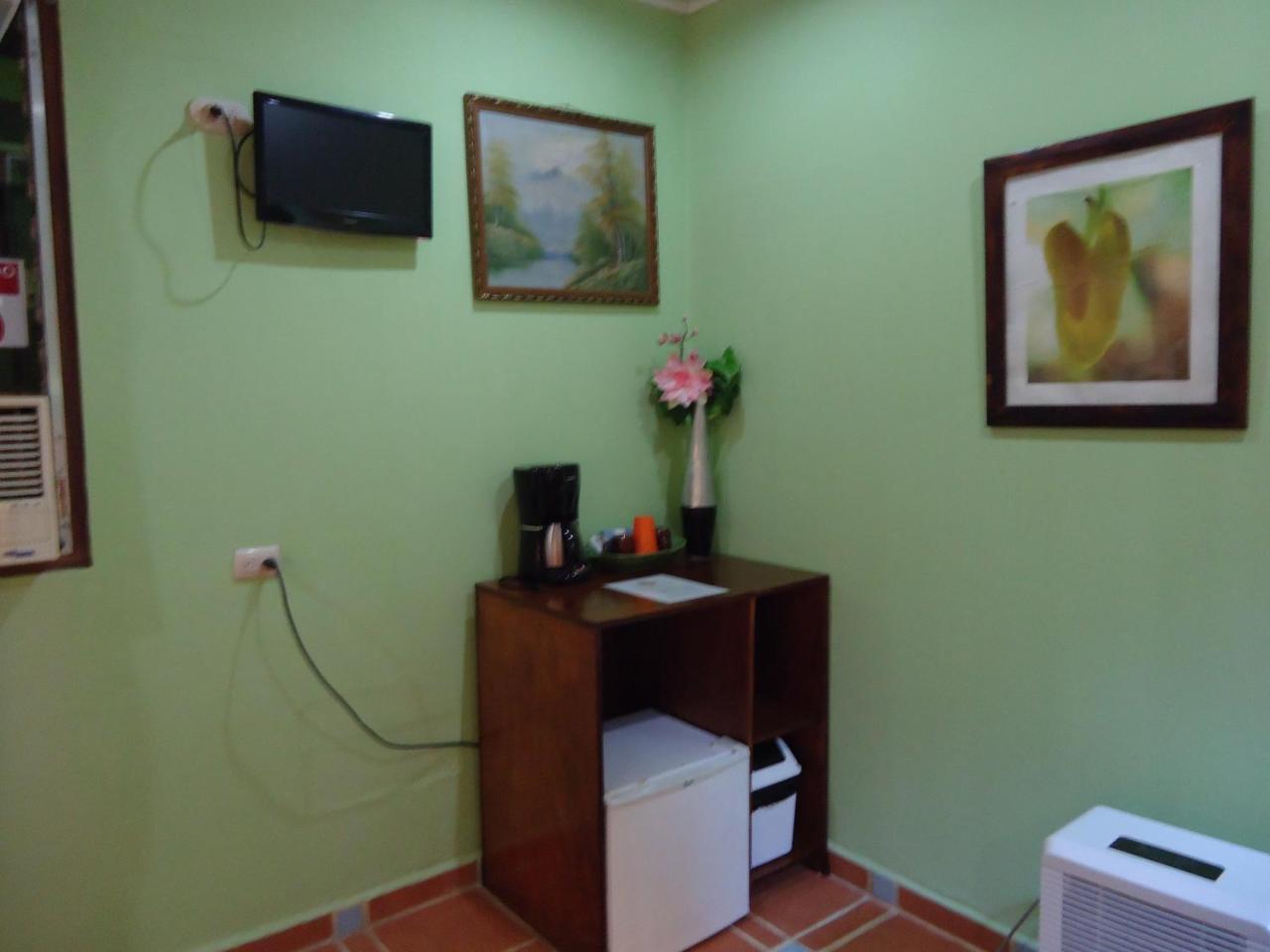 Hotel Mandarina Quepos Eksteriør billede